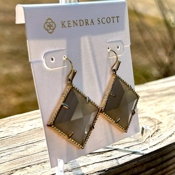 Rare HTF Retired Kendra Scott Cleo Drop Earrings – Slate Cat’s Eye - Picture 4 of 5
